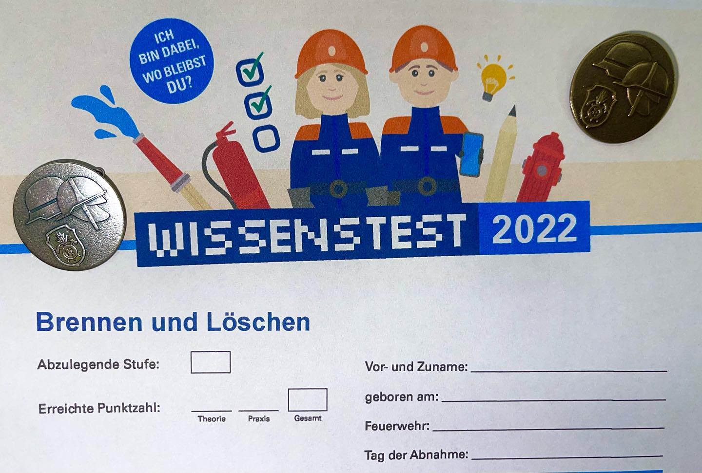 Jugendliche beim Wissenstest der Jugendfeuerwehr